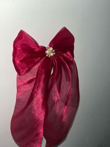 Chic Burgundy Bow Hair Accessory