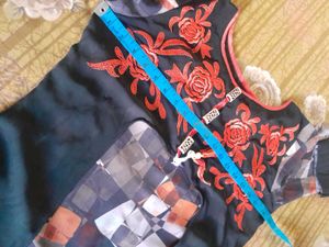 Stylish Women&#39;s Ethnic Gown