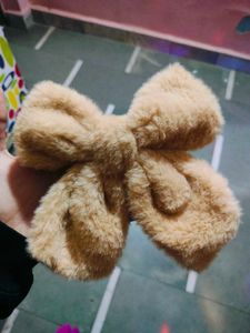 Fuzzy Beige Hair Tie