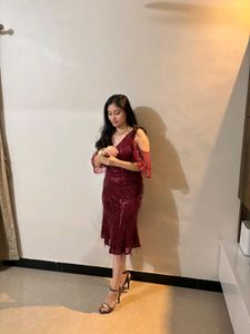 Black Heels with Gold Chain