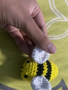 Crochet Bee Amigurumi With Detachable Keychain
