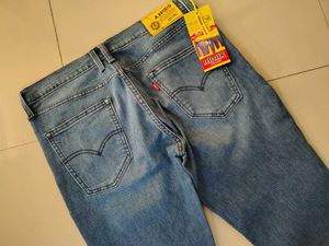 New Jeans With Tag. Available Till Sunday