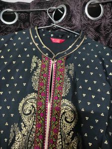 W Foli Print Black Kurti