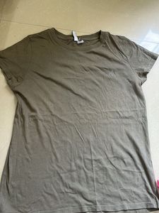 Casual Olive Green T-Shirt