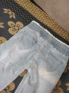 Cute Distressed Denim Jeans