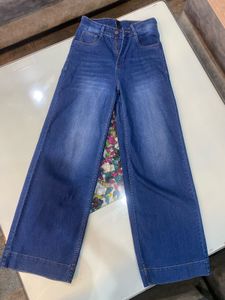 Classic Wide-Leg Denim – Mid-Wash Blue💙