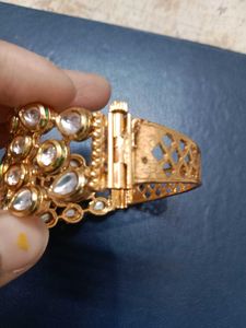 Statement Kundan Bracelet