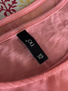 Rio brand Peach Graphic Print two layered top