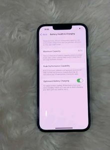 iPhone 13 - Excellent Condition!