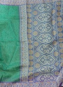 Green &amp; Gray Patterned Saree