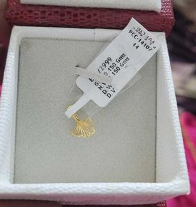 14kt Gold Ginkgo Leaf Pendant