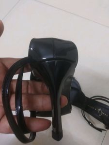 Original Charles &amp; Kith Heels