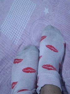 Cute Lips Socks(Used)