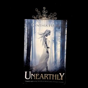 Unearthly By Cynthia Hand