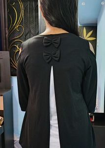 Size M Black And White Cold Shoulder Fringe Top