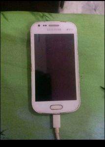 SUMSUNG PHONE GOOD CONDITION