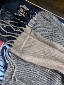 Stylish Plaid Scarf with Fringe