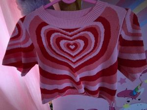 Heart Pattern Knit Cropped Top