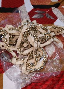 23 Feet Long Lais Golden Color