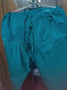 Green Textured Churidar Pants
