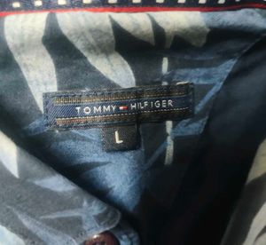 Tommy Hilfiger Blue Floral Shirt - L