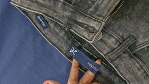 Tokyo Talkies Skinny Jeans With Red Detailing