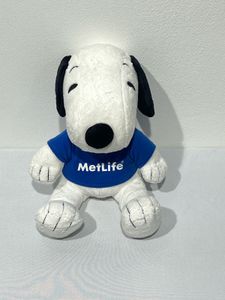 Snoopy MetLife Plush Toy