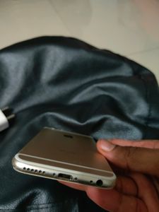 I Phone 6s Gold Colour