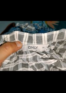 Sexy Only Brand Crop Top With DESIGNER SLEEVES