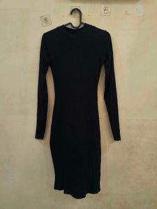 Chic Black Ribbed Midi Dress