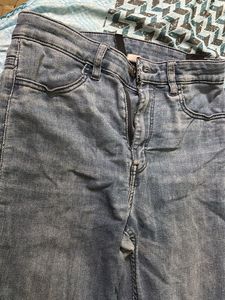 H&M Women’s Skinny Fit Jeans – Light Blue, Size EU