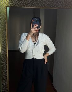WHITE ZIRCONIA BUTTONED DOWN CROP CARDIGAN