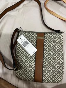 Tommy Hilfiger Crossbody Bag