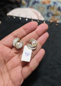 Shell Pearl Studs
