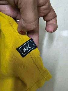 Yellow 🟡💛 Men&#39;s HRX Brand Tshirt 👕 Like New