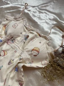Hello Kitty Slip