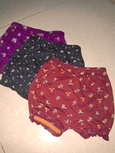 🆕️🟩New Product🟩 Cute Floral Baby Shorts