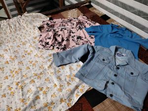 Combo Of 4 Tops Tunics Bust 30/32 No Coin