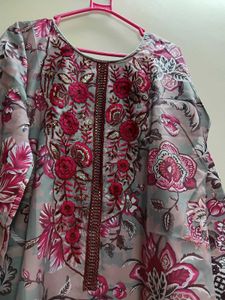 Pakistani Embroided Patch Suit