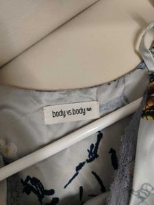 Sleeveless silk sleepwear
