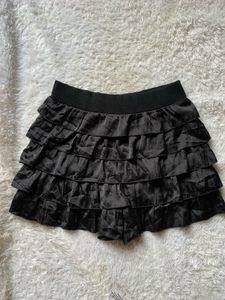 Y2K Tiered Ruffle Mini Skirt