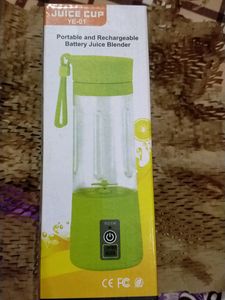 Portable and Rechargeable Battery Juice Blender