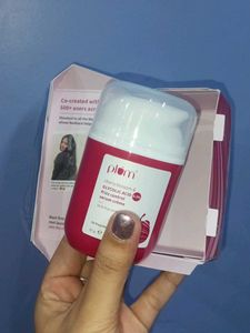 Plum Cherry Blossom Frizz Control Serum