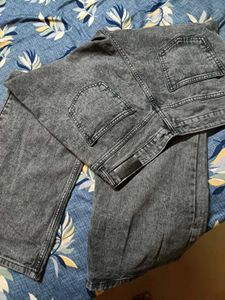 GREY WIDE LEG JEANS