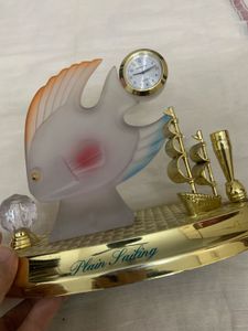 Fish &amp; XINJIN Clock Showpiece