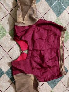 Elegant Maroon Traditional Saree♥️
