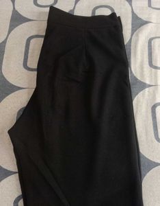 Women&#39;s Black Casual Trousers