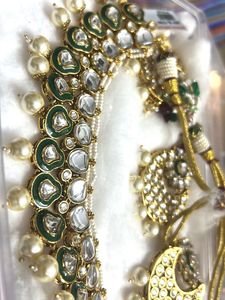 Kundan Jewellery Set