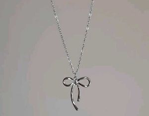 Bow Pendant Necklace