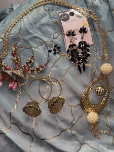 BEAUTIFUL ACCESSORIES